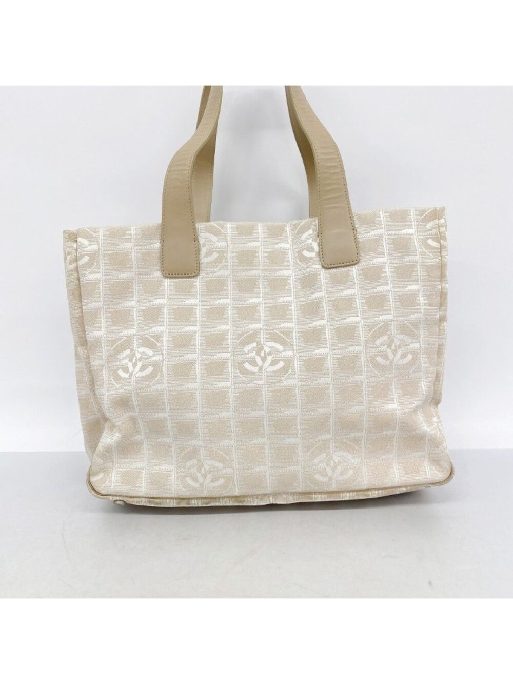 Chanel Tote New Travel Nylon Beige Silver - Picture 10 of 10